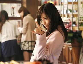 娱乐吃瓜女配图片,吃瓜群众的娱乐盛宴