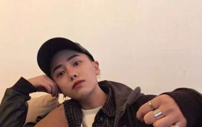 娱乐吃瓜的头像男生霸气,娱乐界的风云人物