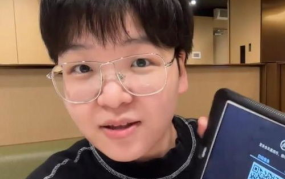 吃瓜娱乐酱打工仔小张,打工仔小张的职场生活点滴
