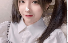 娱乐吃瓜前女友是谁,娱乐吃瓜事件背后的前女友身份大揭秘